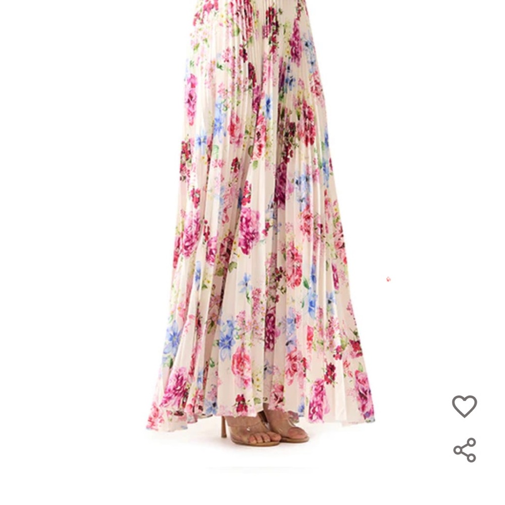 Monique Lhullier, satin “peony dream”strapless ball gown dress. Size 8. - Picture 2 of 14